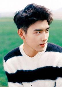 娱乐记者爆料白敬亭视频,幕后真相引网友热议  第2张