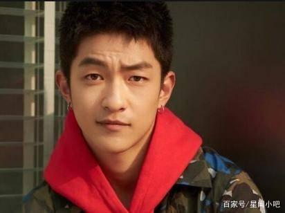 狗仔爆料屈楚萧视频,屈楚萧私密视频引发热议 第2张 狗仔爆料屈楚萧视频,屈楚萧私密视频引发热议 第2张